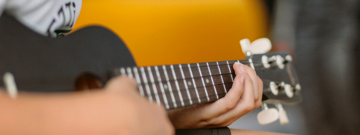 ¡Disfrutando con el ukelele!